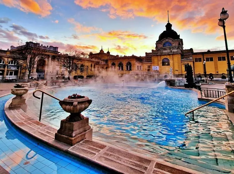Bains thermaux de Budapest