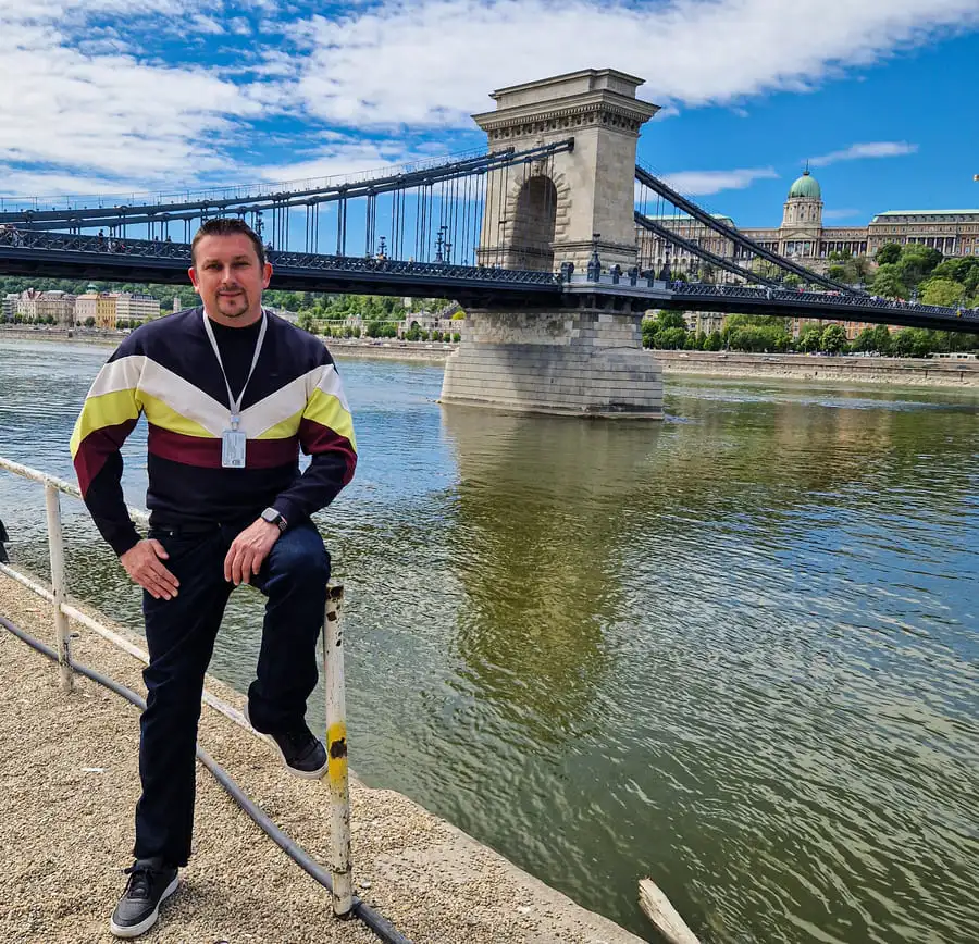 Loïc Touzard — guide touristique privé francophone à Budapest