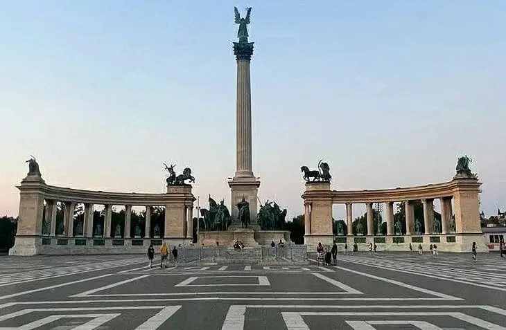 UNESCO Place des Héros